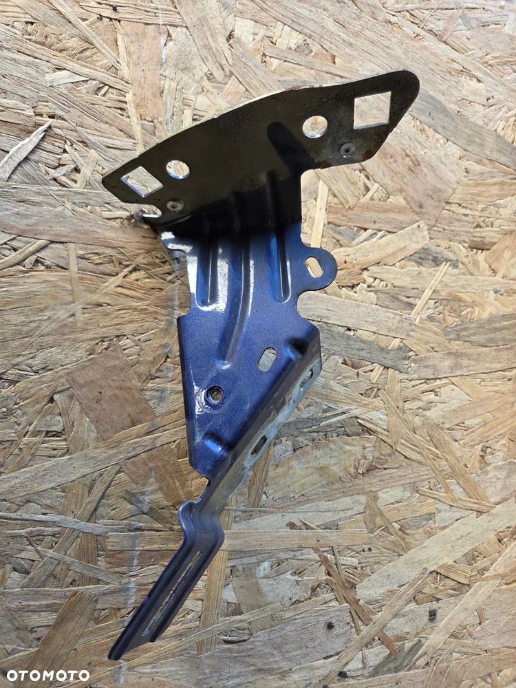 Wspornik blacha mocowanie błotnika lewgo przedniego Peugeot 208 I - 2