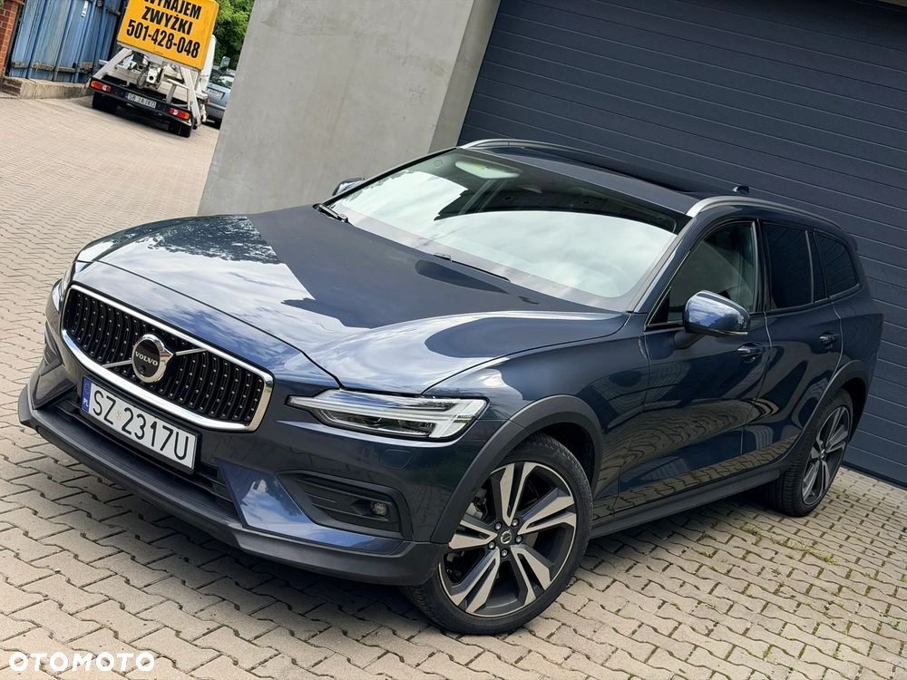 Volvo V60 Cross Country B5 B AWD Plus - 14