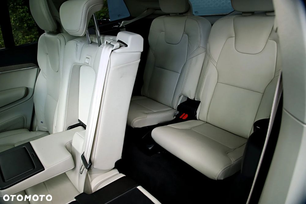 Volvo XC 90 B5 D AWD Ultimate Bright 7os - 22