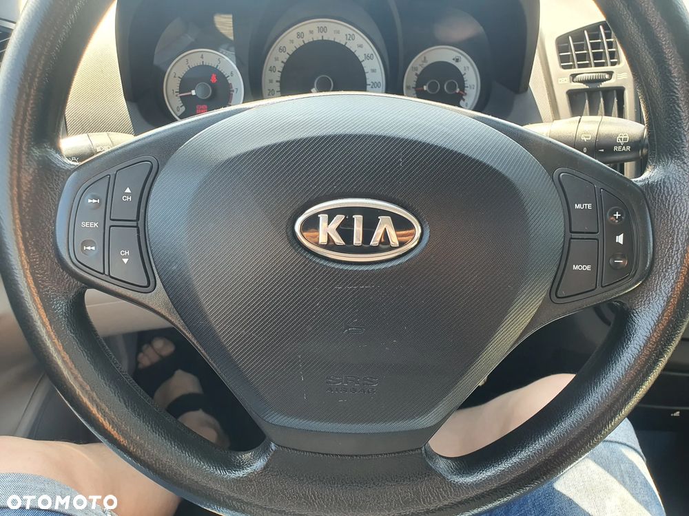 Kia Ceed 1.4 CVVT Attract - 16