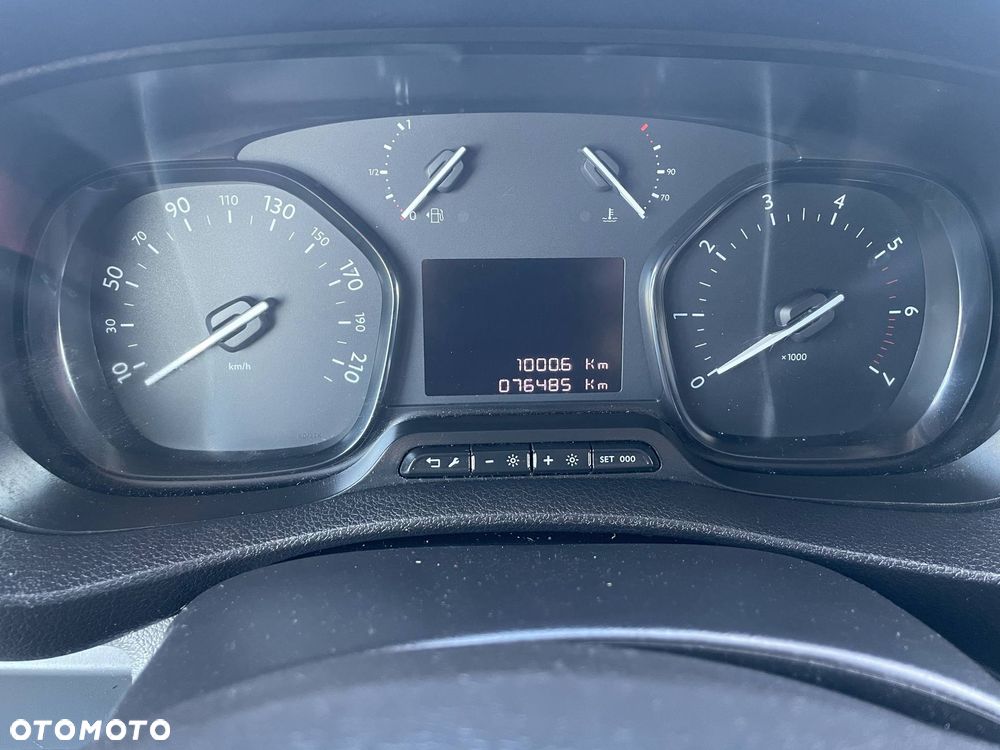 Opel VIVARO L3H1 LONG, automat, 2.0-145KM, klima tempomat, sensory - 24