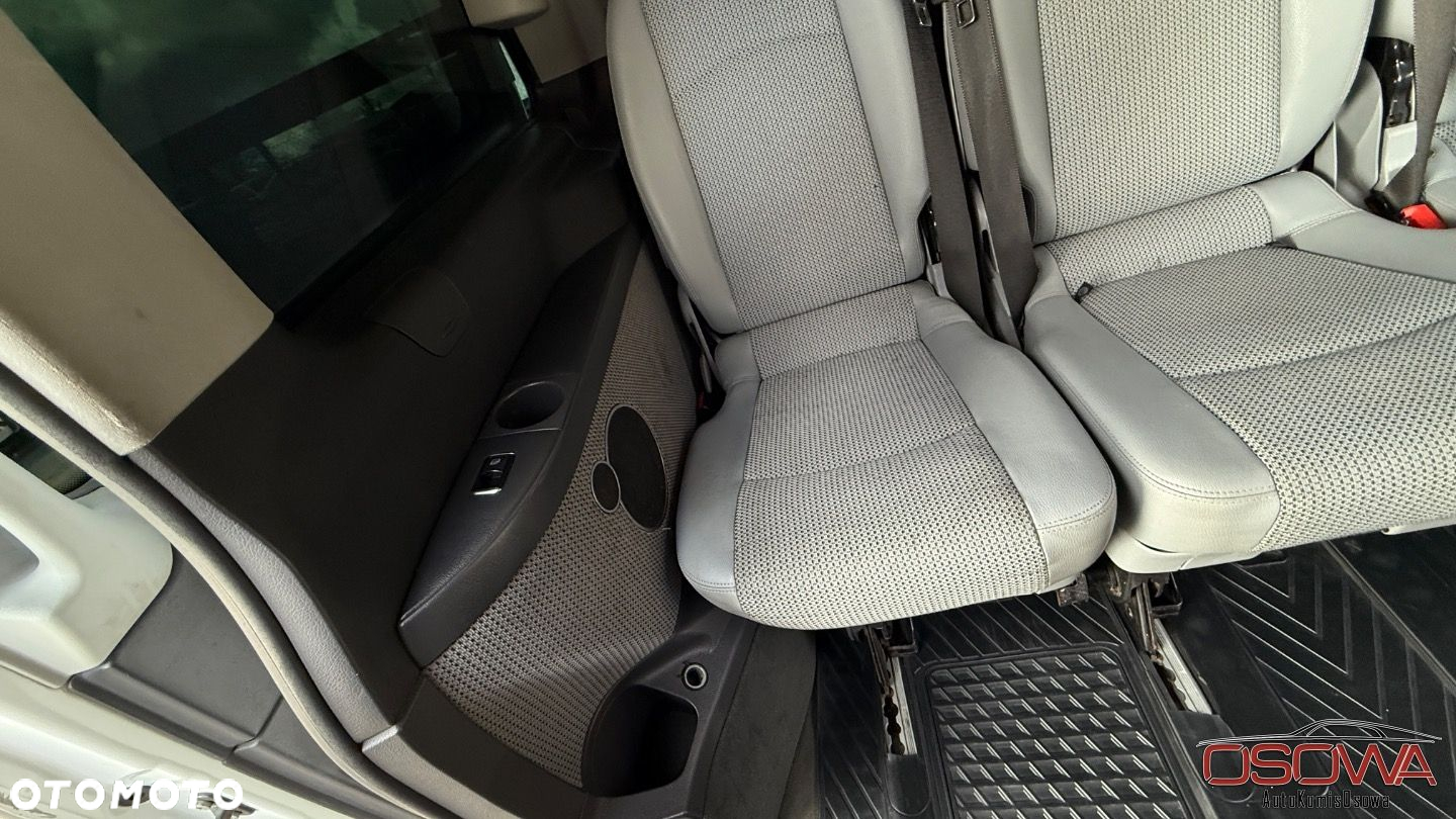 Mercedes-Benz Viano - 32