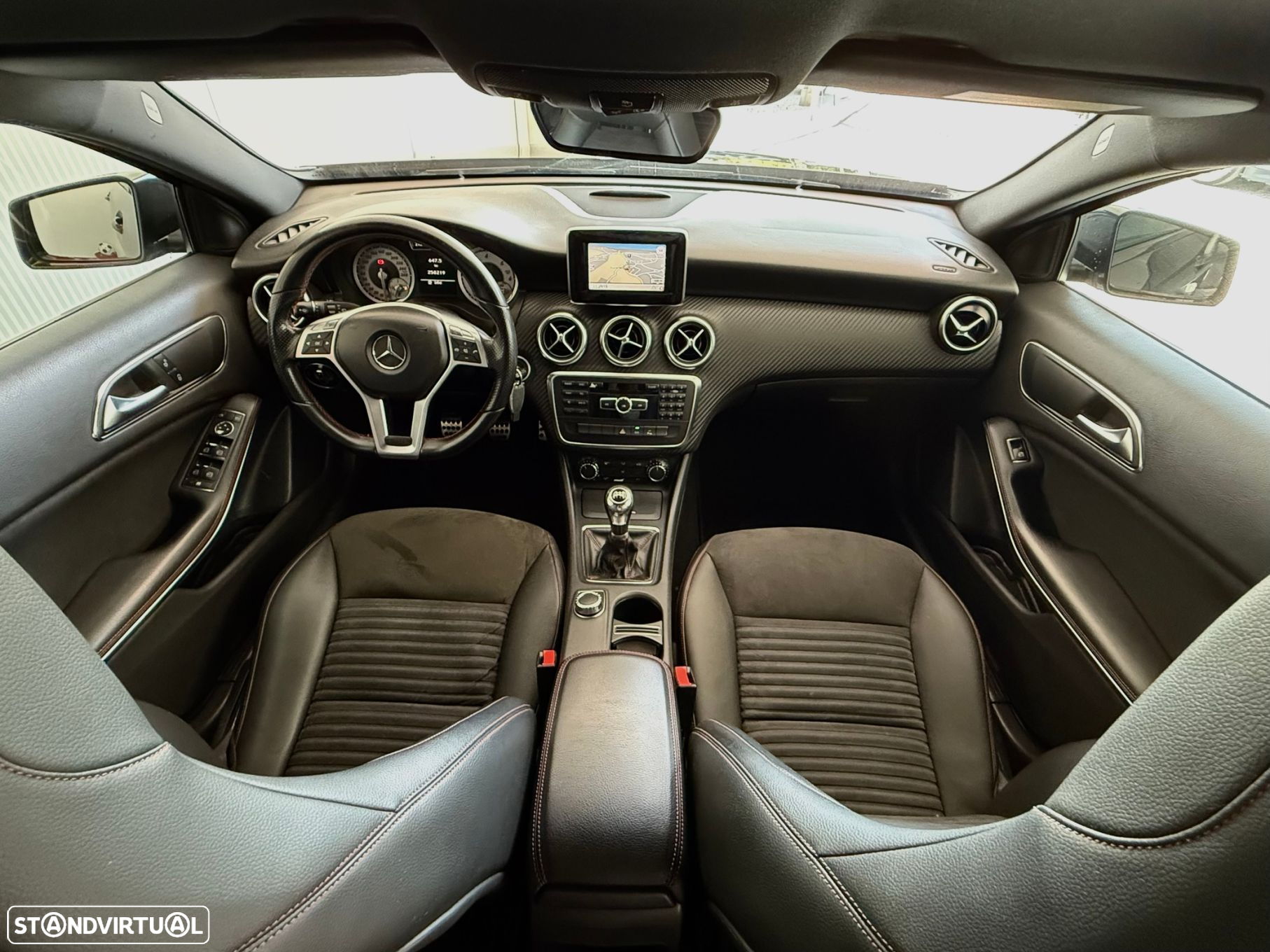 Mercedes-Benz A 180 CDi BE Edition AMG Line - 25
