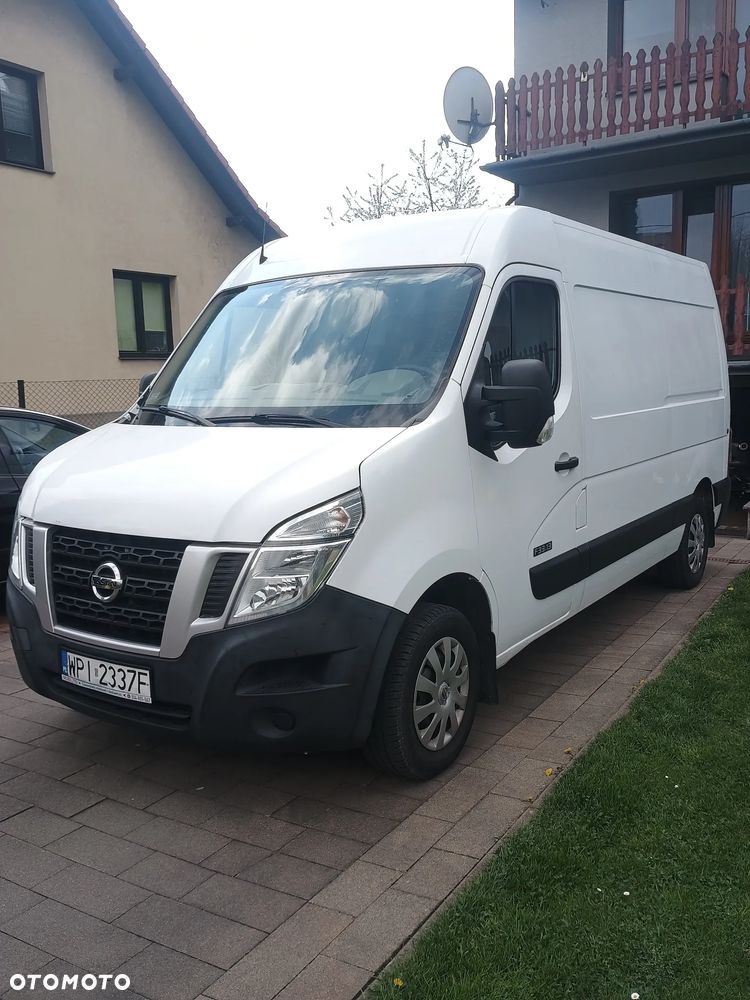Nissan NV400 - 1