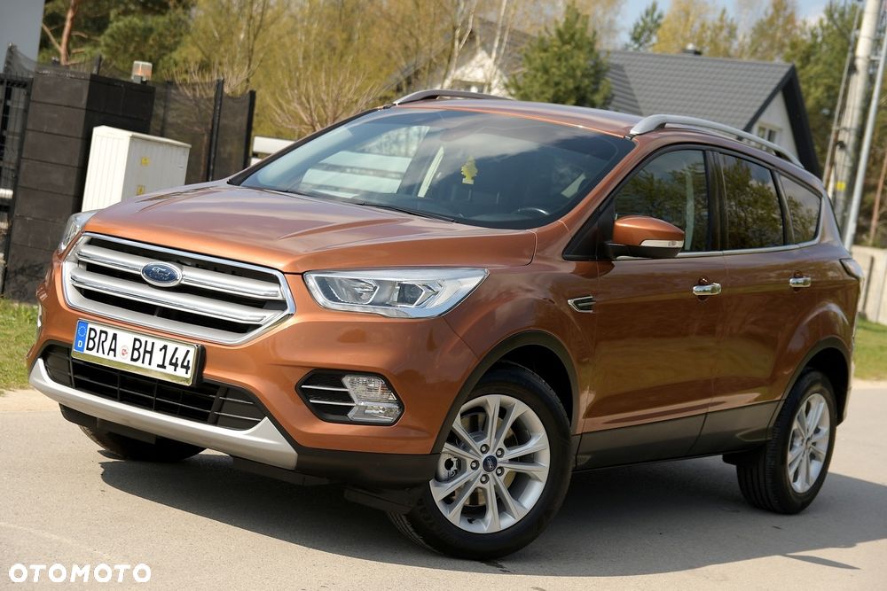 Ford Kuga 2.0 TDCi 2x4 Titanium - 3
