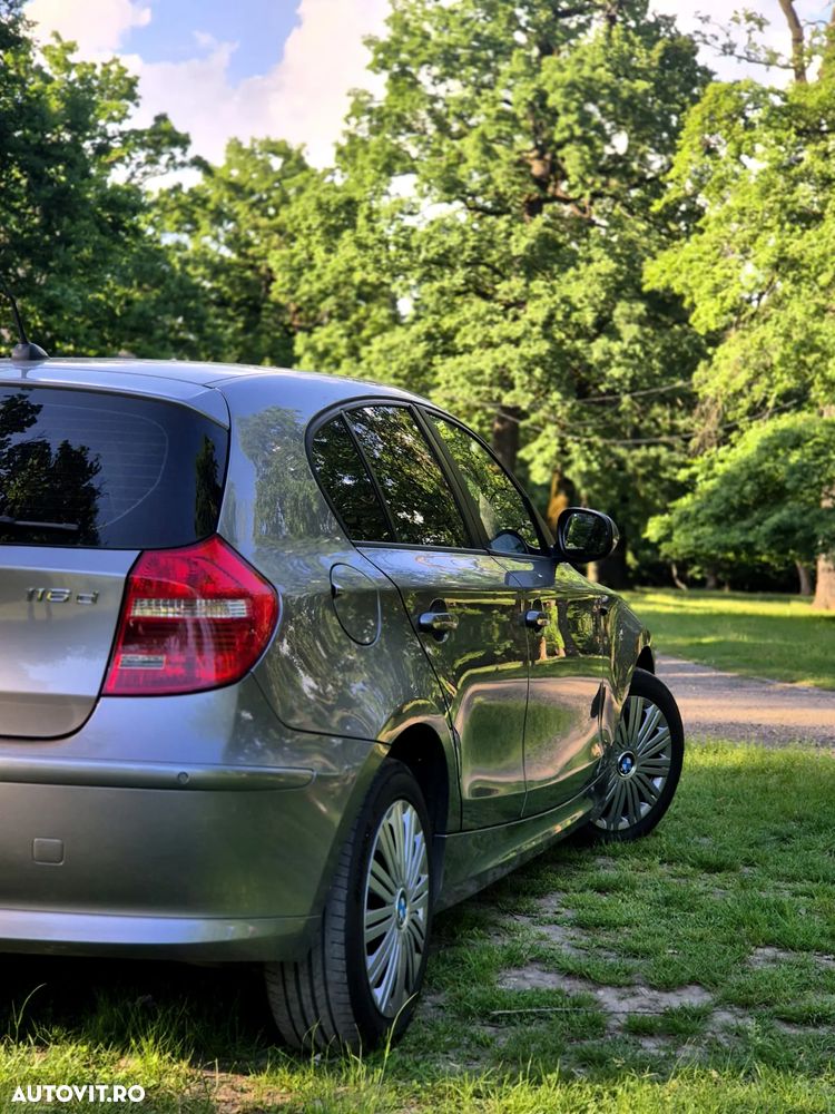 BMW Seria 1 116d - 11