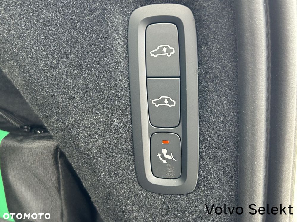 Volvo XC 90 - 33