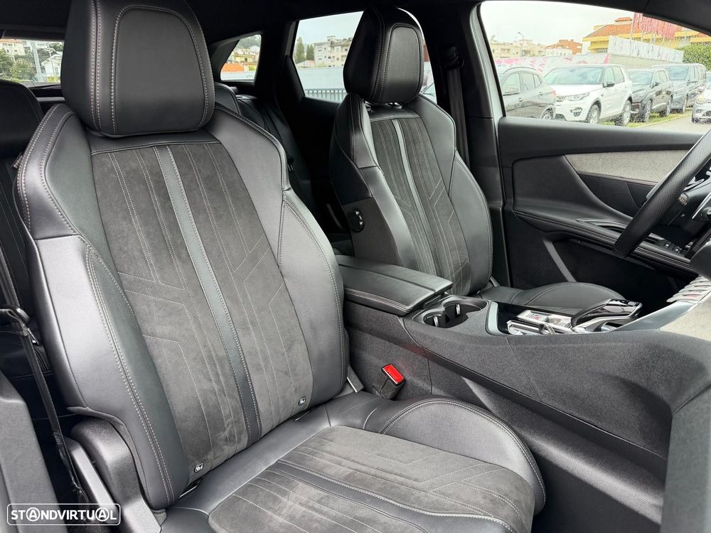 Peugeot 3008 1.6 Hybrid GT e-EAT8 - 17