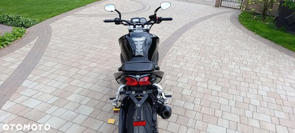 Yamaha FZ - 8