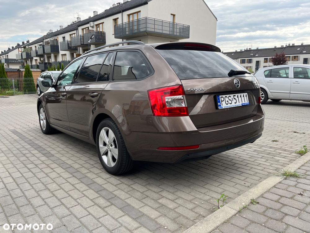 Skoda Octavia 1.4 TSI Ambition DSG - 4
