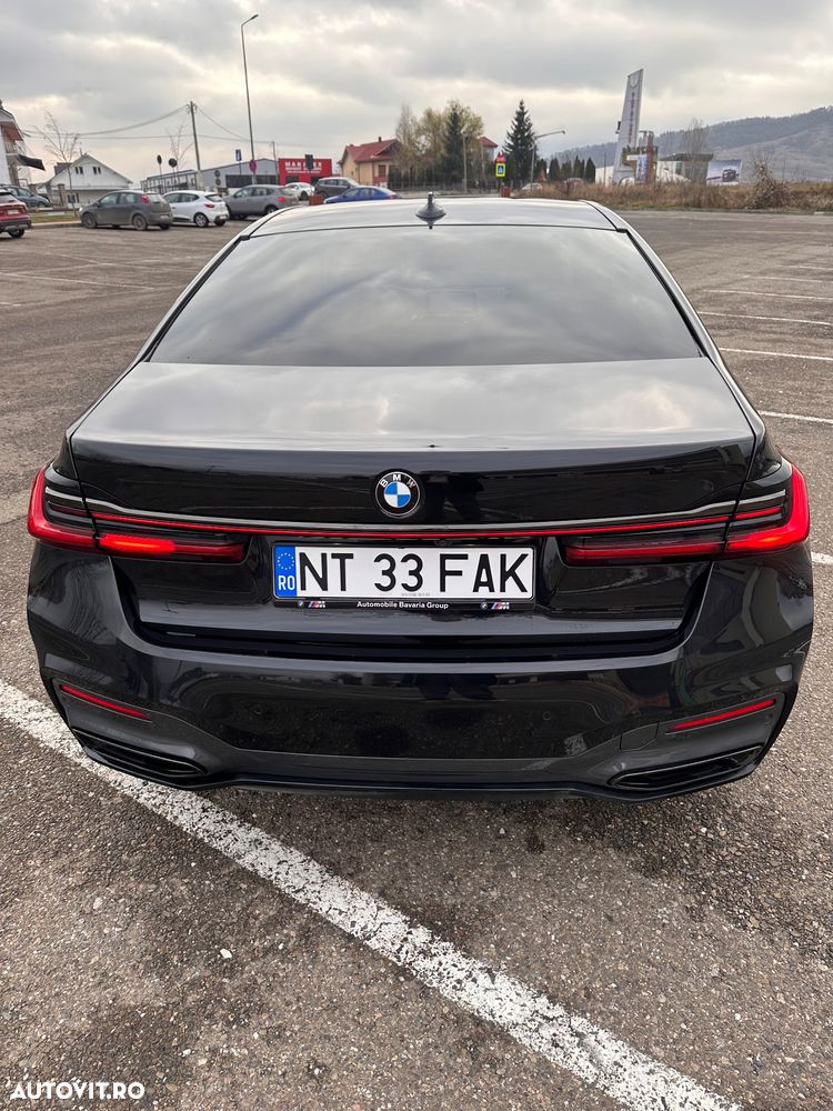 BMW Seria 7 740d xDrive MHEV - 7