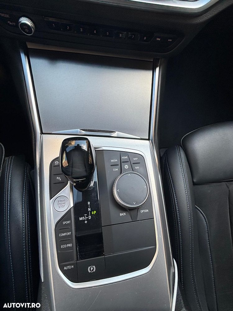 BMW Seria 3 320d xDrive AT MHEV - 11