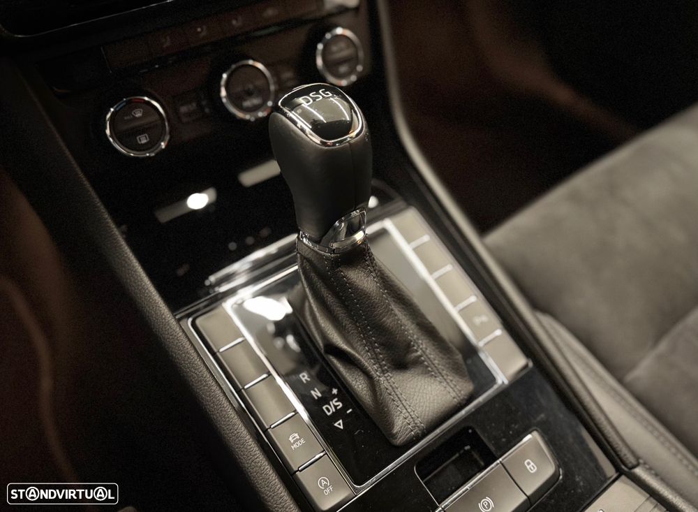 Skoda Superb Break 2.0 TDI Style DSG - 11