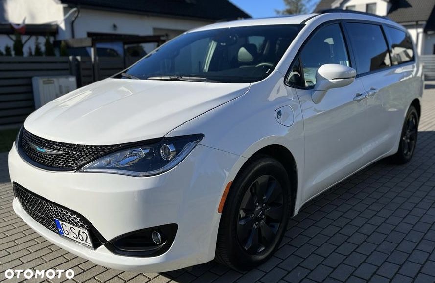 Chrysler Pacifica - 6
