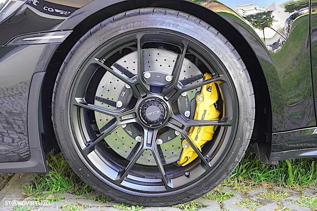 Porsche 911 (992) GT3 PDK - 18