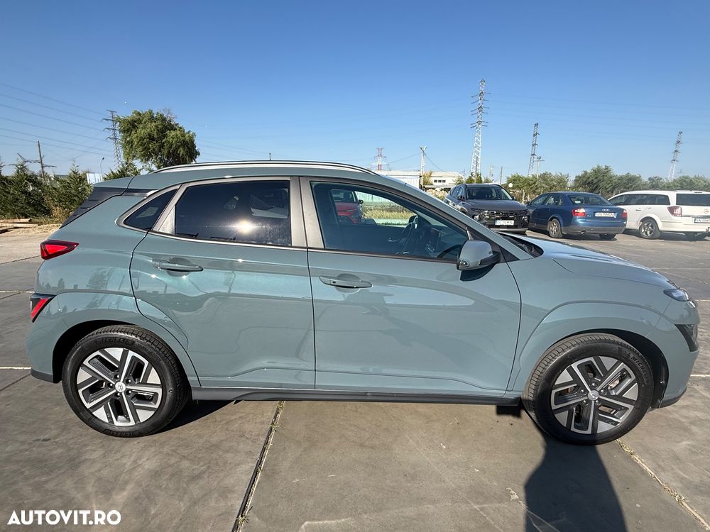 Hyundai KONA - 2