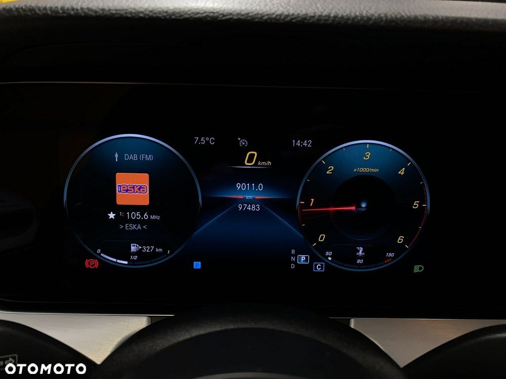 Mercedes-Benz Klasa E - 23