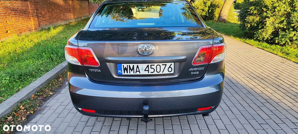 Toyota Avensis 2.0 D-4D - 6