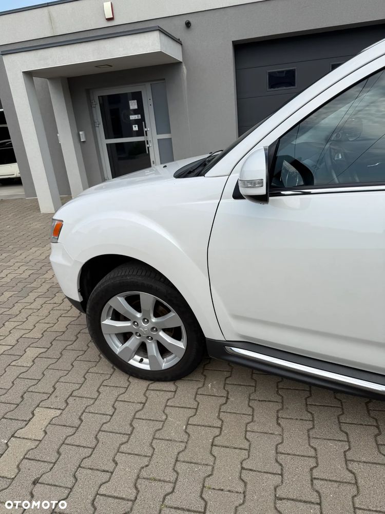 Mitsubishi Outlander 2.2 DID Intense + EU5 - 9