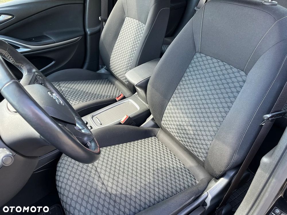 Opel Astra - 25