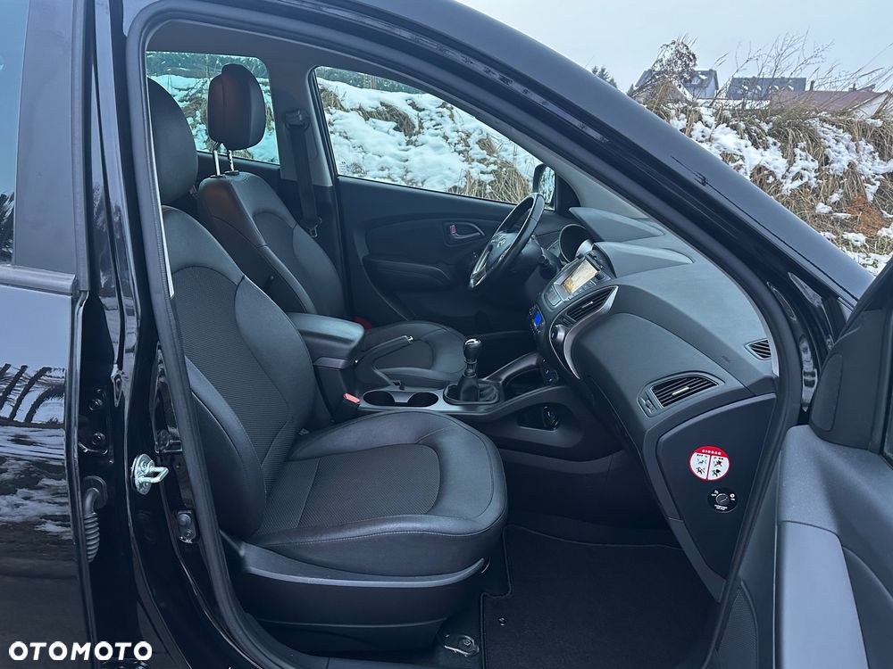 Hyundai ix35 1.6 2WD Fifa World Cup Edition - 24