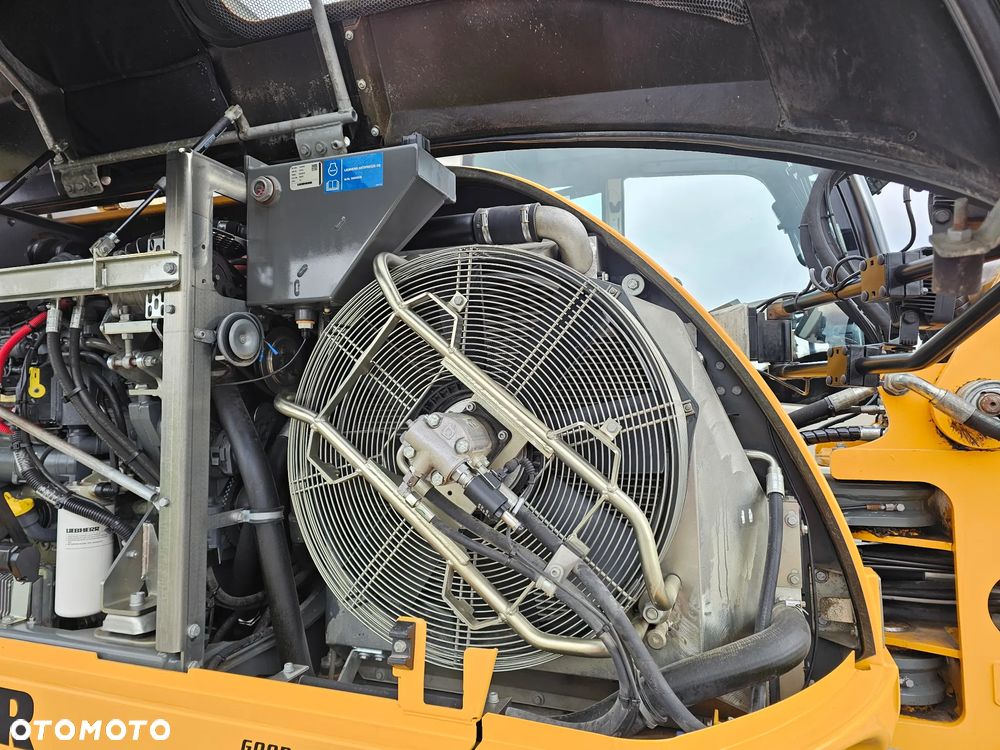 Liebherr A 912 Compact - 18