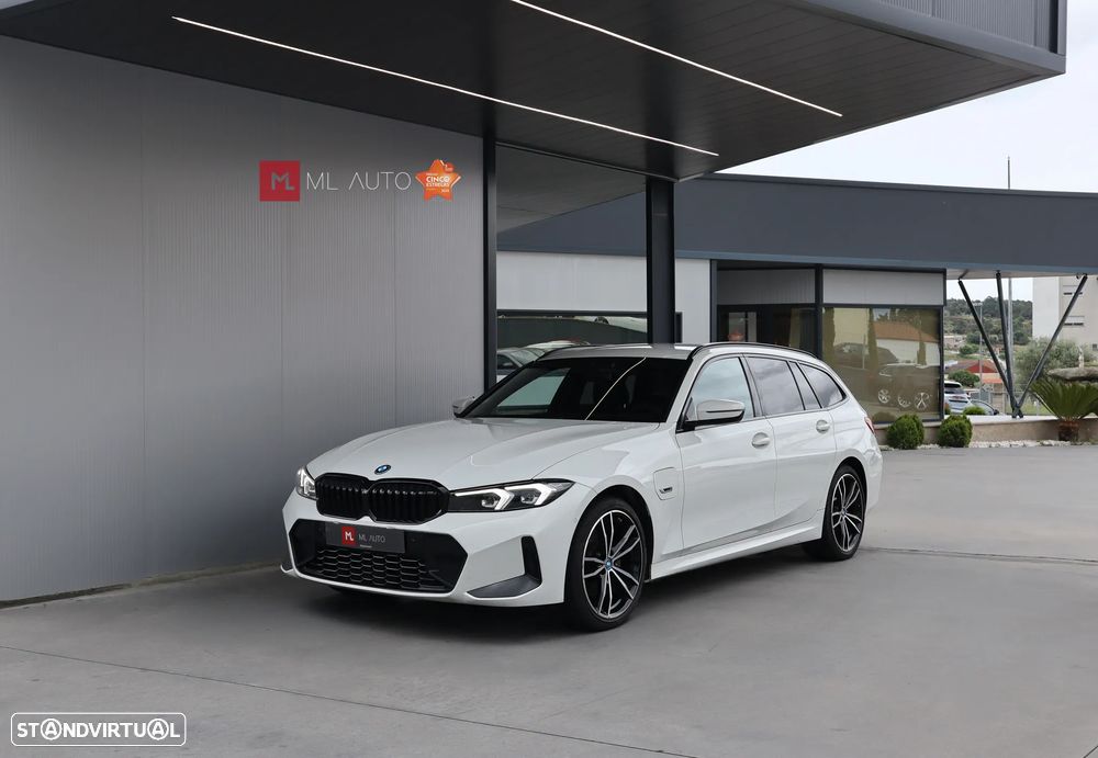 BMW 330 e Pack Desportivo M Auto - 2