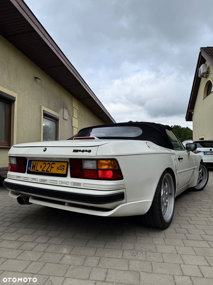 Porsche 944 3.0 S2 - 5