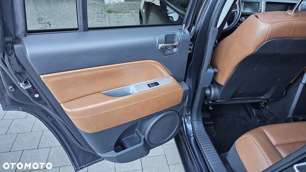 Jeep Compass - 12