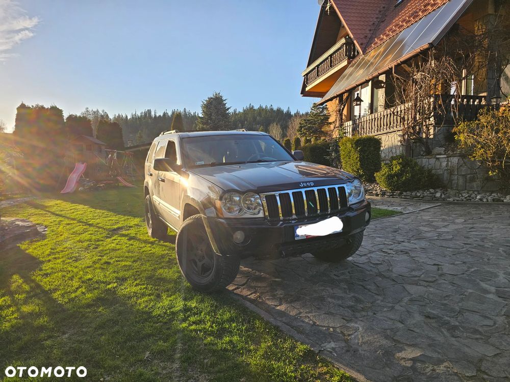 Jeep Grand Cherokee - 1