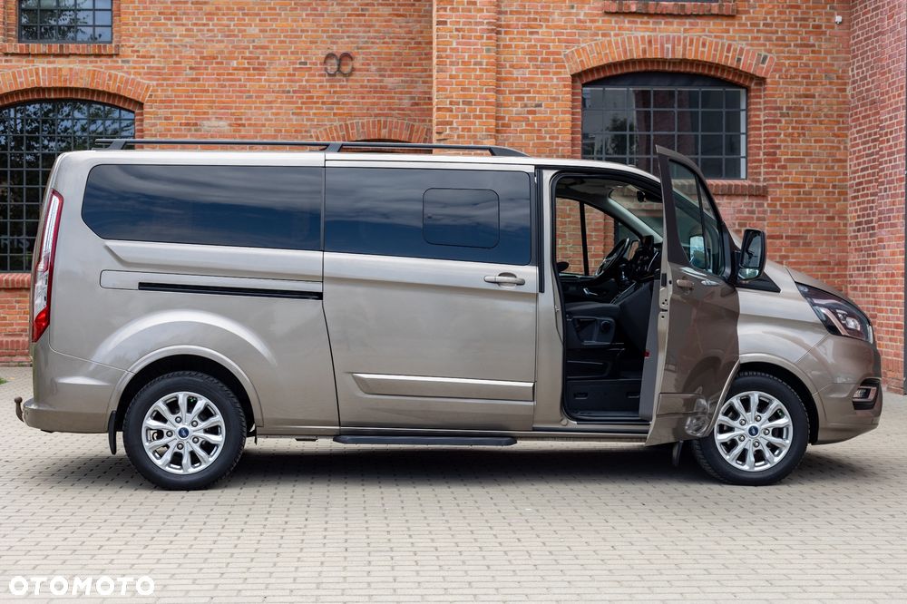 Ford Tourneo Custom 2.0 EcoBlue L2 Shuttle Bus Titanium Sel.Shift - 9