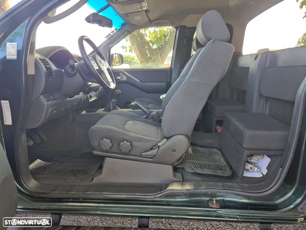Nissan Pick Up 2.5 TD CD P.E.+AC CM - 15