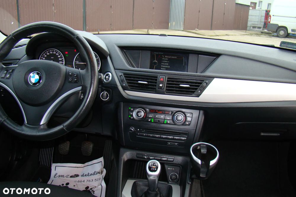 BMW X1 sDrive18d xLine - 15