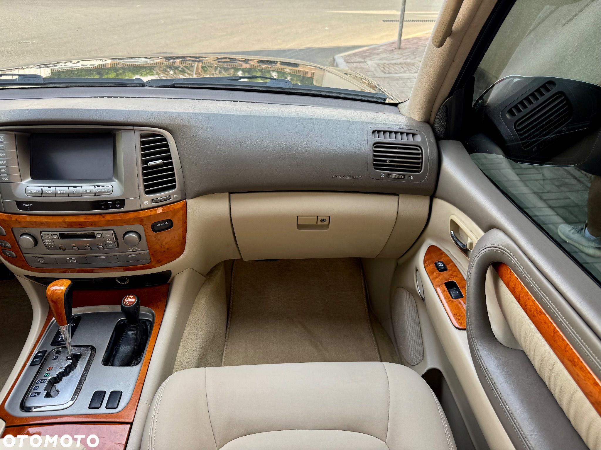 Lexus LX 470 - 26