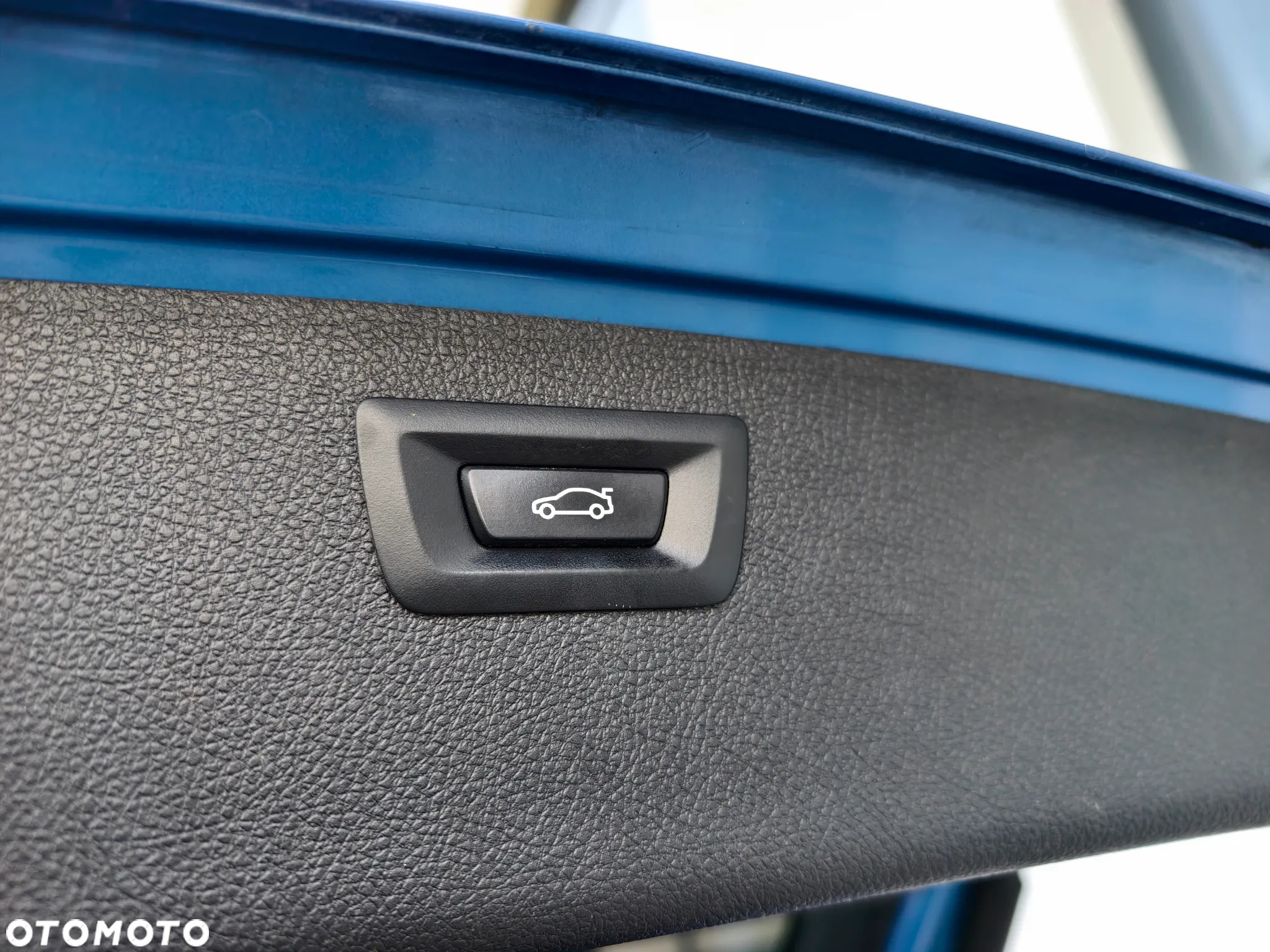 BMW Seria 3 318d Touring Blue Performance - 21