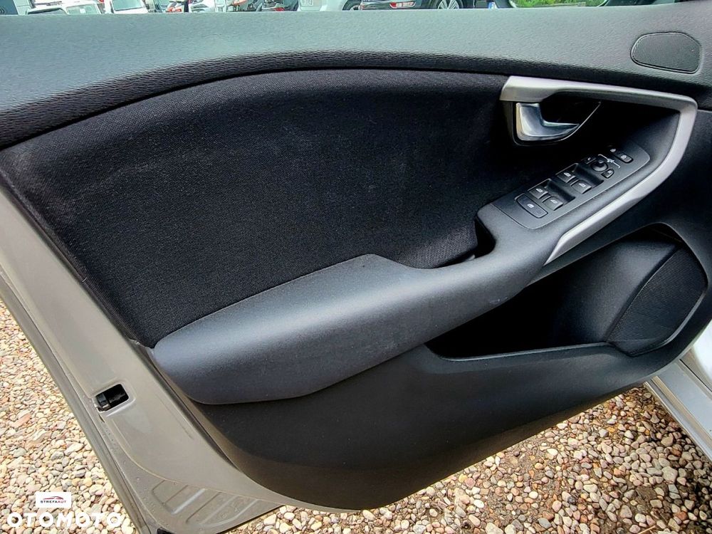 Volvo V40 - 13