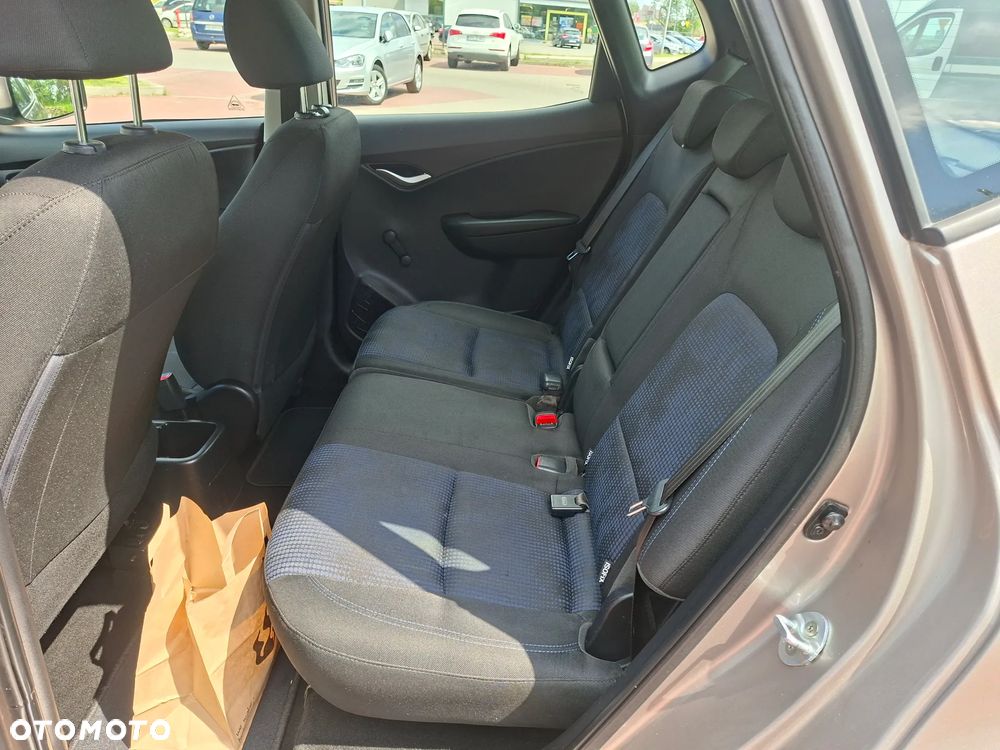 Hyundai ix20 1.4 BlueDrive Classic + - 9