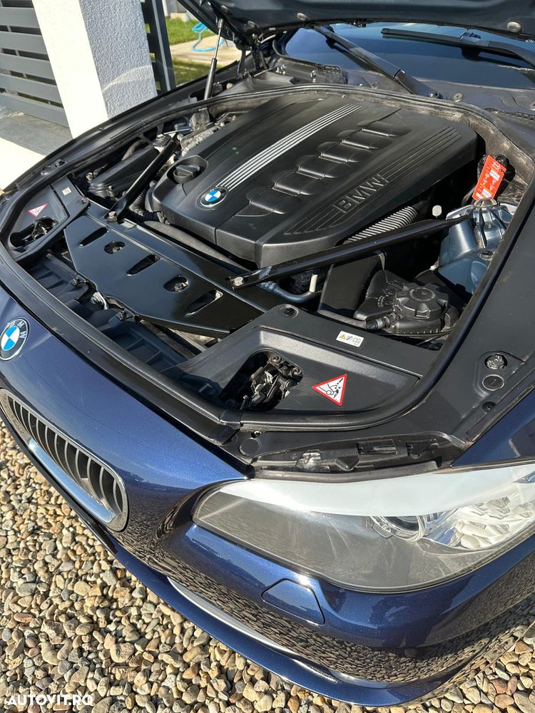 BMW Seria 5 525d Aut. - 17