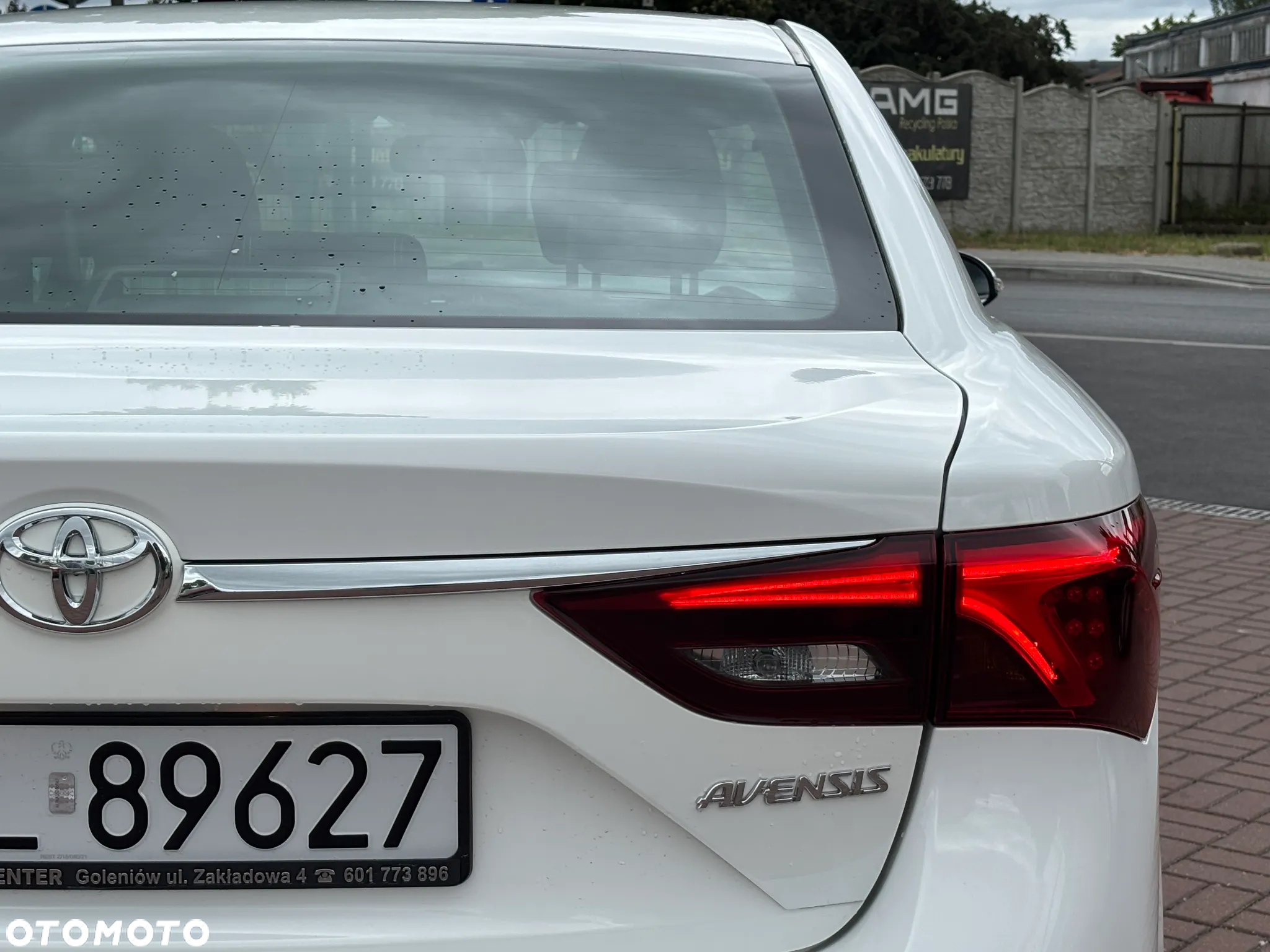 Toyota Avensis - 10