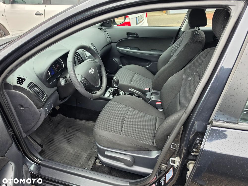 Hyundai i30 1.4 Classic EU5 - 22