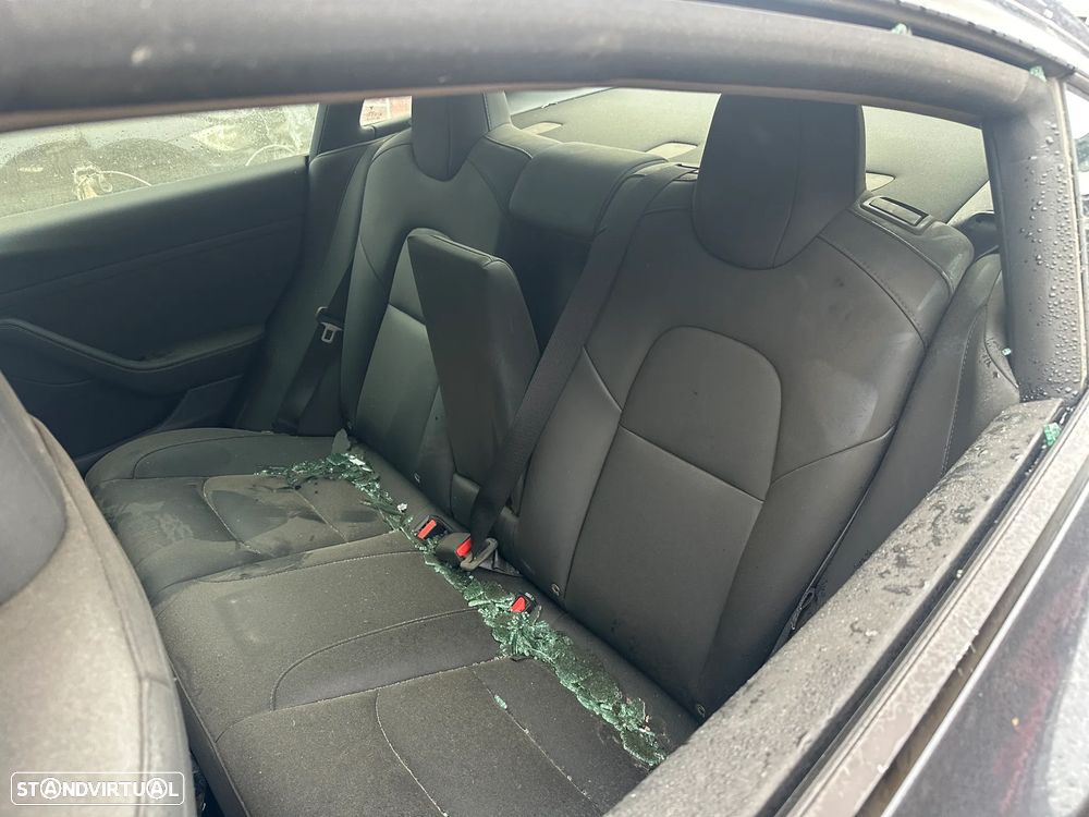 TESLA MODEL 3 TRAÇÃO TRASEIRA DE 2023 (FIM DE VIDA) - 4