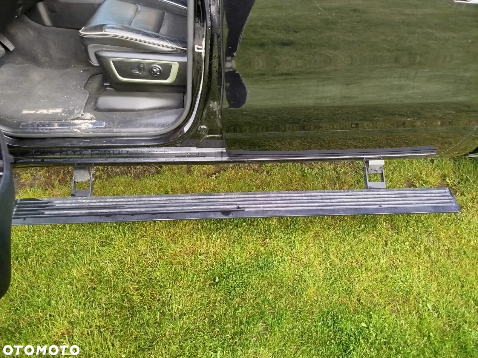 RAM 1500 5.7 Quad Cab Longbed Laramie Black - 19