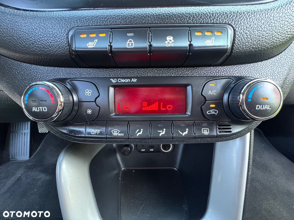 Kia Ceed - 19