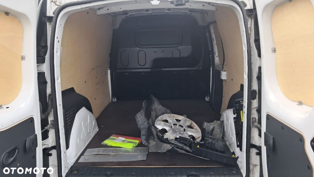 Renault Kangoo E - 16