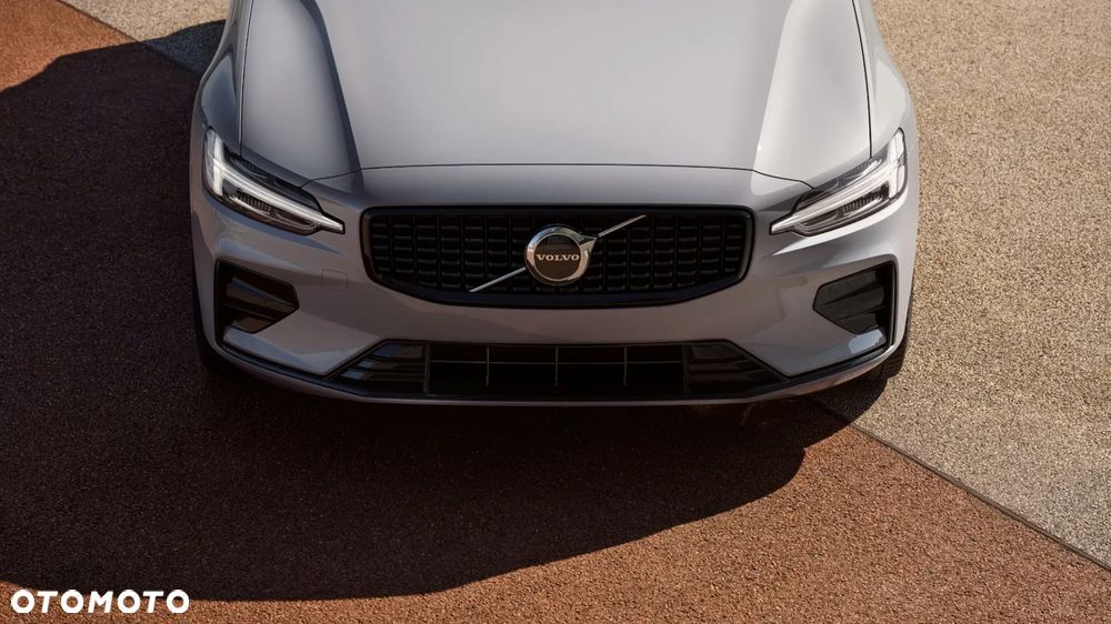Volvo V60 B4 B Plus Dark - 17
