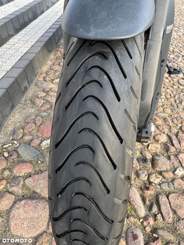 Ducati Multistrada - 11