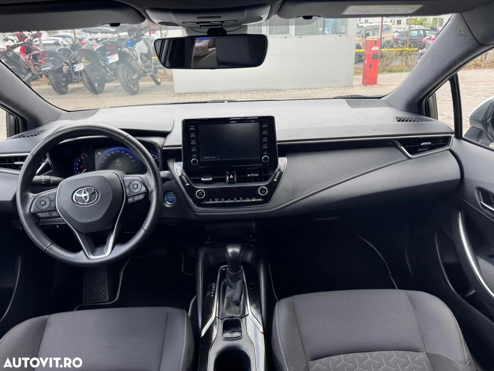 Toyota Corolla 1.8 HSD Dynamic - 12