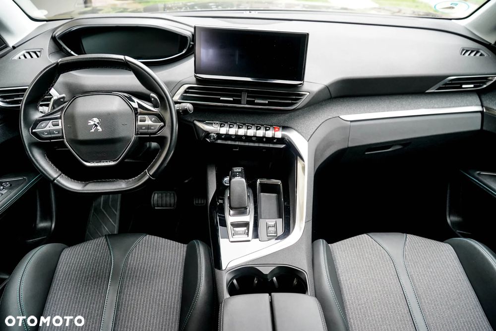 Peugeot 3008 225 e-EAT8 Allure - 22