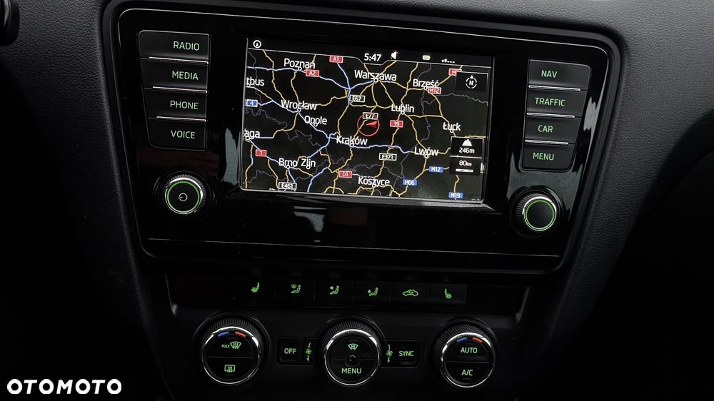 Skoda Octavia 2.0 TDI 4x4 DSG Scout - 24