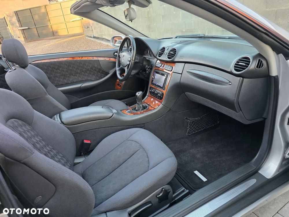 Mercedes-Benz CLK - 40